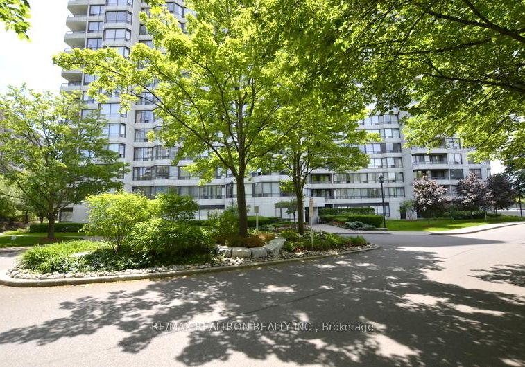 1121-steeles-avenue-w-toronto-ontario-c12821510