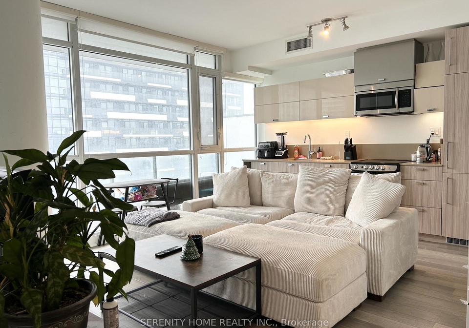 290-adelaide-street-w-toronto-ontario-c12821538