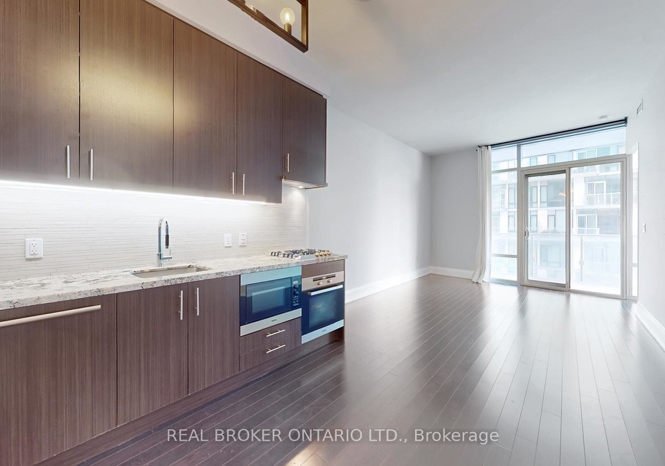 39-queens-quay-e-toronto-ontario-c12821888