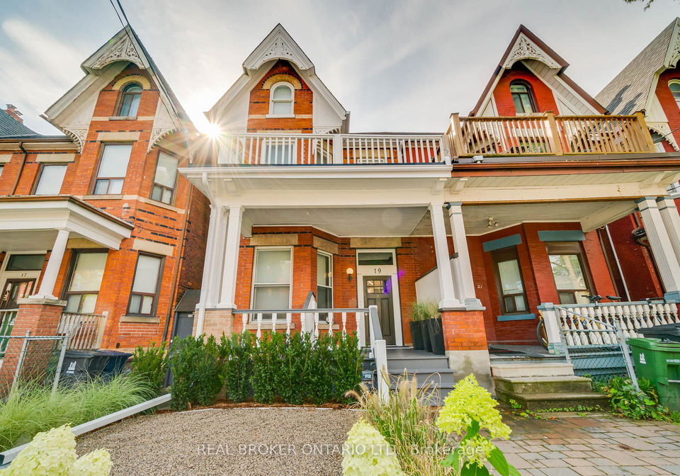 19-grange-avenue-toronto-ontario-c12822024