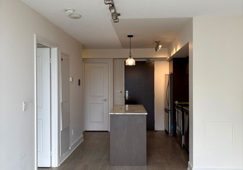 88-sheppard-avenue-e-north-york-ontario-c12822584
