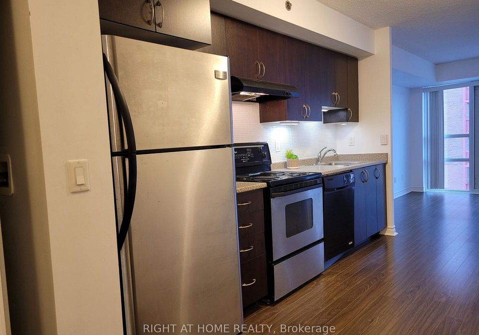 35-saranac-boulevard-toronto-ontario-c12823340