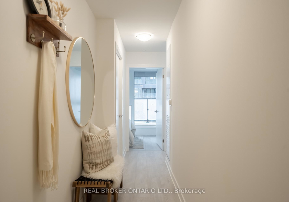 1-quarrington-lane-north-york-ontario-c12823598