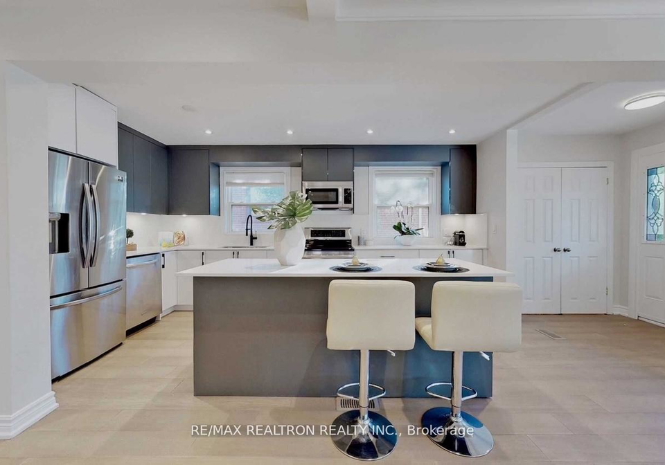 39-bowerbank-drive-north-york-ontario-c12823690
