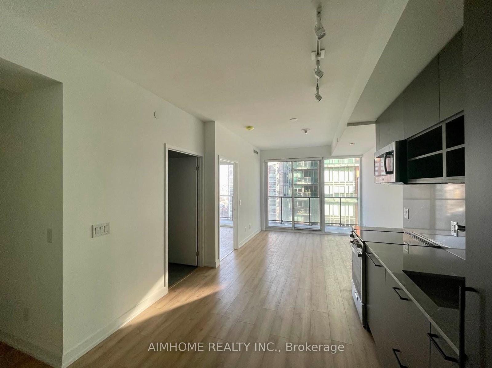 135-east-liberty-street-toronto-ontario-c12823860
