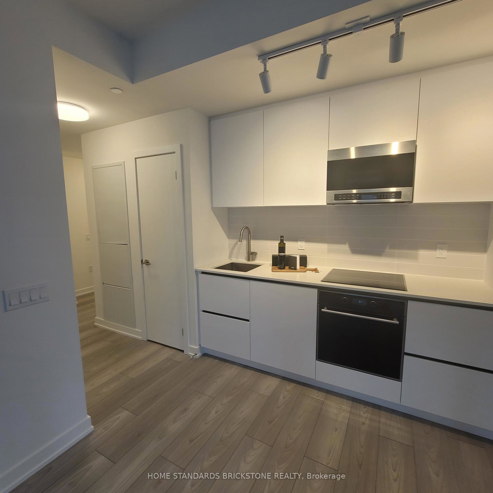 110-broadway-avenue-toronto-ontario-c12824182
