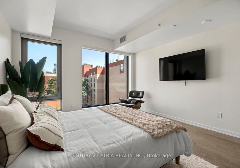 60-colborne-street-toronto-ontario-c12824300