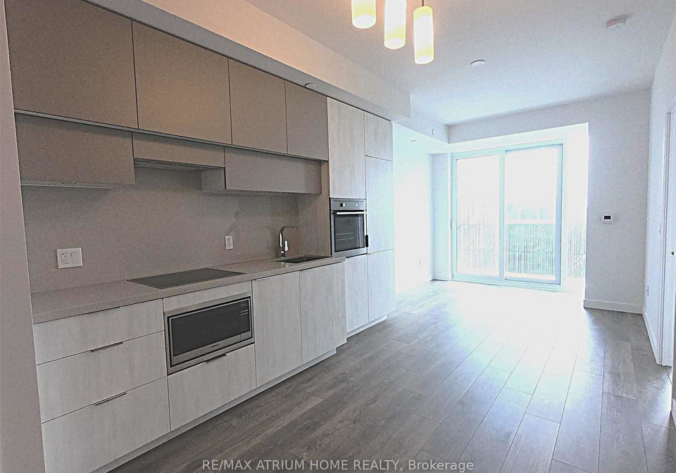 8-eglinton-avenue-e-toronto-ontario-c12824598