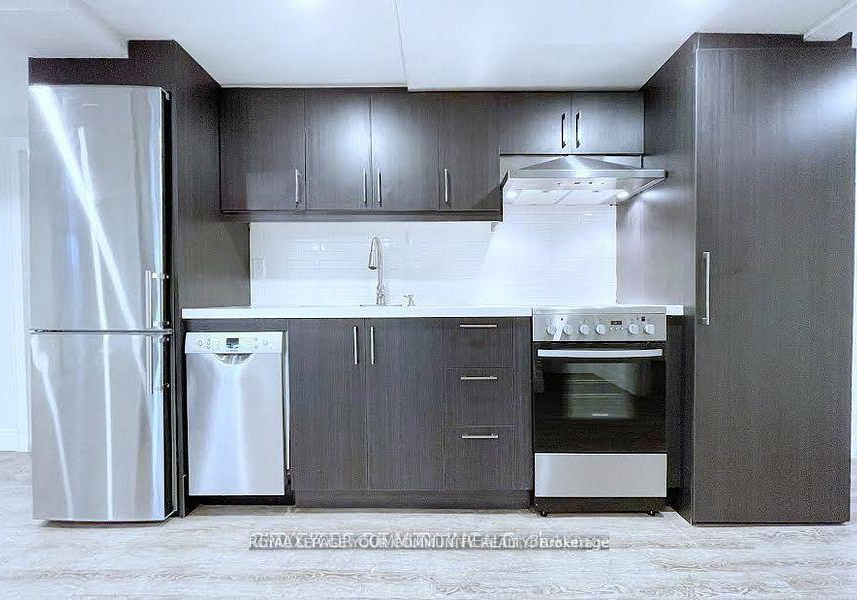 299-rosewell-avenue-e-toronto-ontario-c12824806