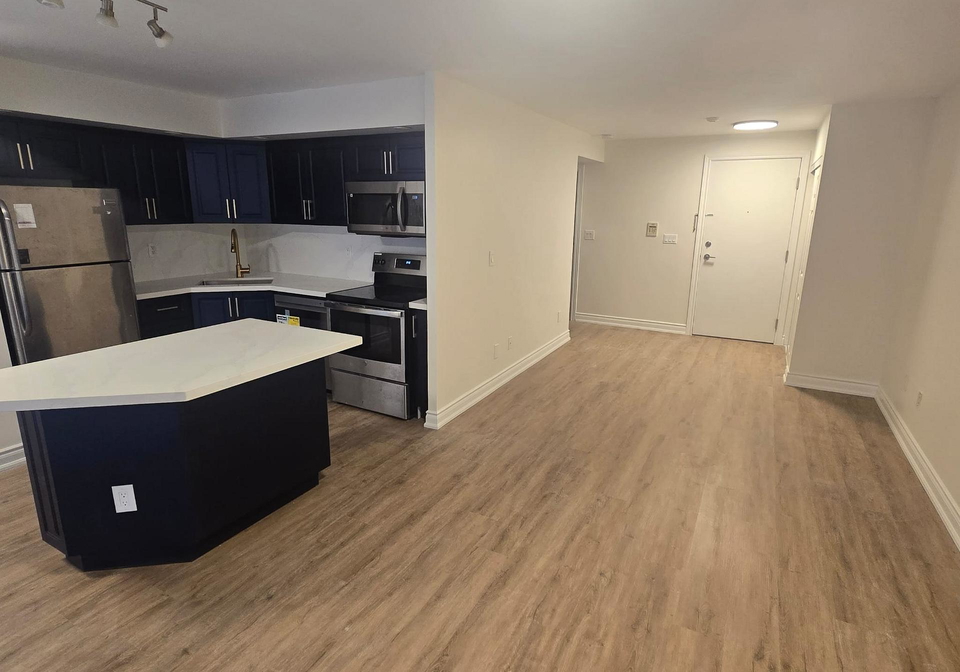 270-wellington-street-w-toronto-ontario-c12824940