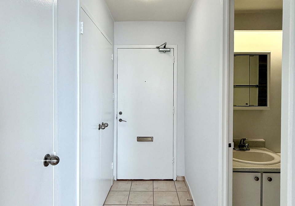 225-davisville-avenue-toronto-ontario-c12825556