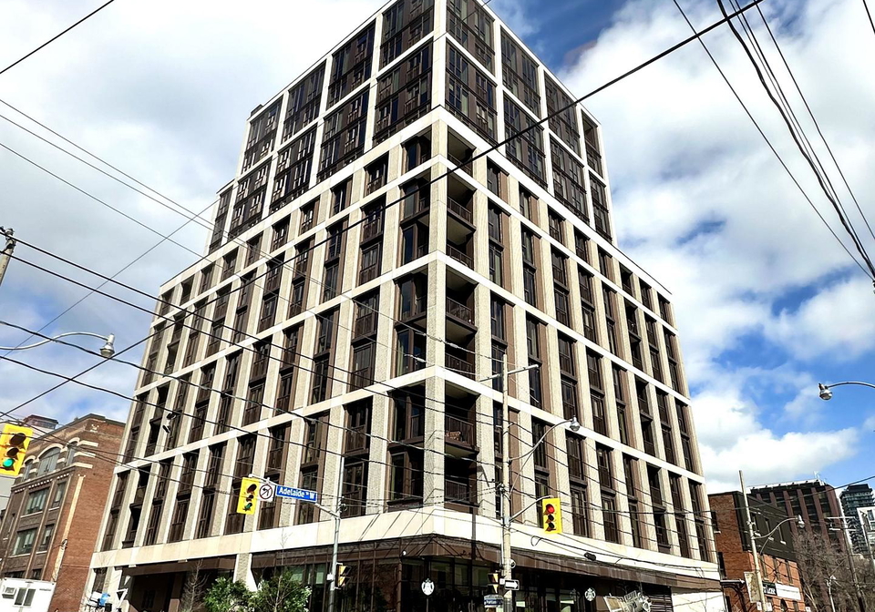 123-portland-street-toronto-ontario-c12825568
