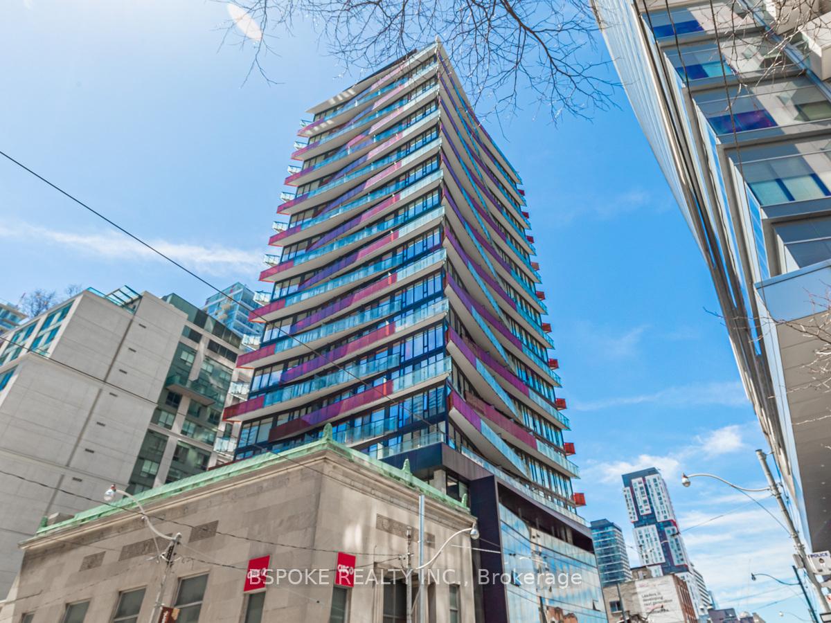 215-queen-street-w-toronto-ontario-c12826138