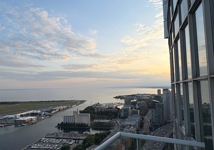 35-mariner-terrace-toronto-ontario-c12826494