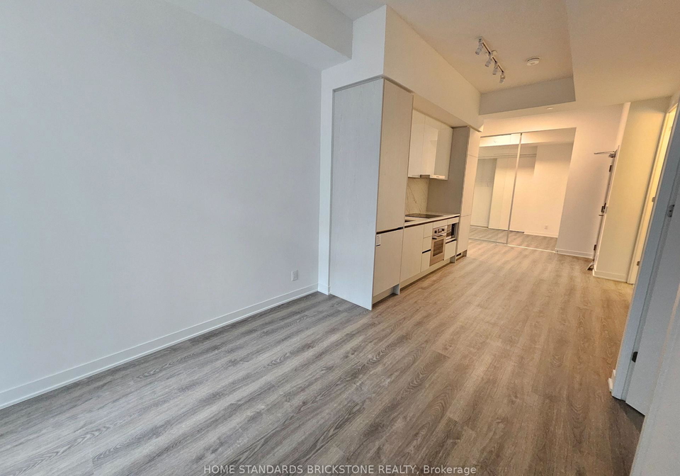 180-front-street-e-toronto-ontario-c12826646