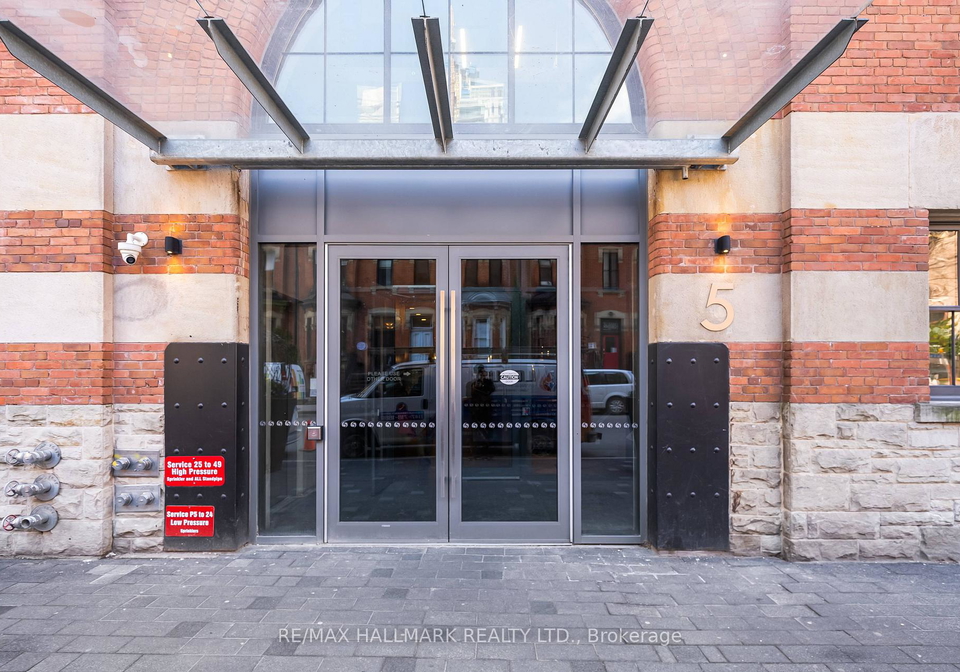 5-st-joseph-street-toronto-ontario-c12826914