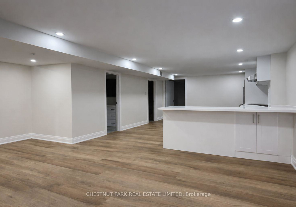 607-huron-street-toronto-ontario-c12826940