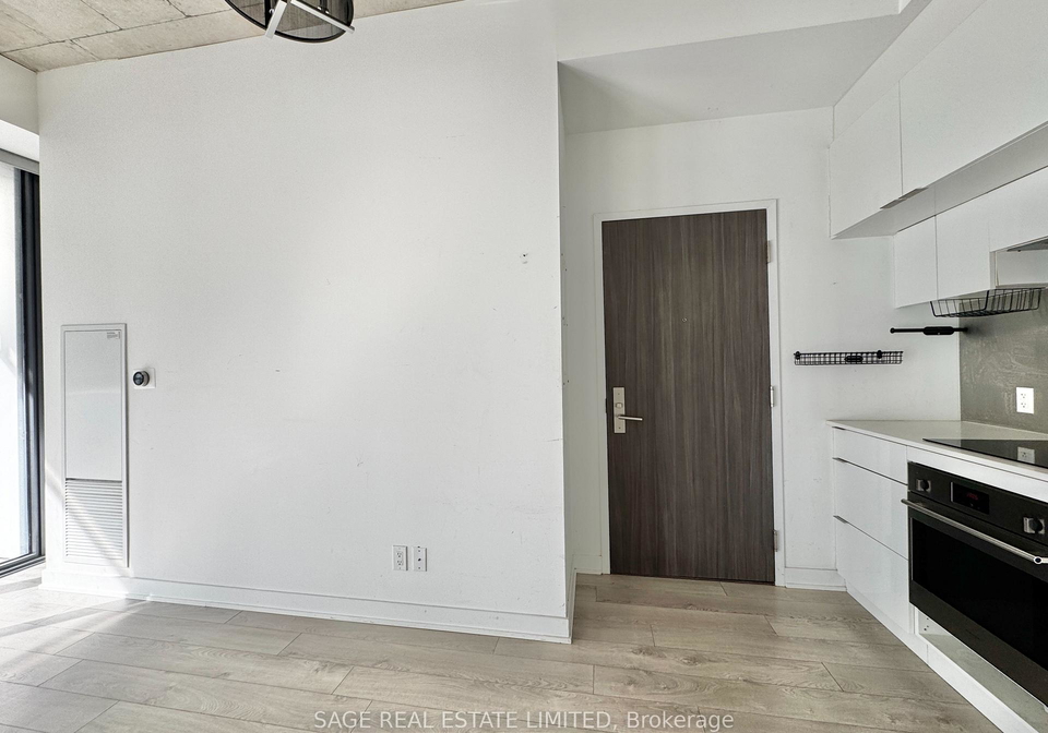 185-roehampton-avenue-toronto-ontario-c12827028