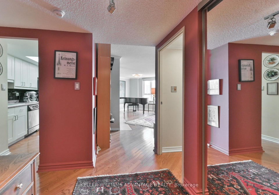 55-wellesley-street-e-toronto-ontario-c12827040