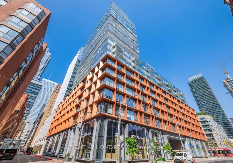 60-colborne-street-toronto-ontario-c12827950