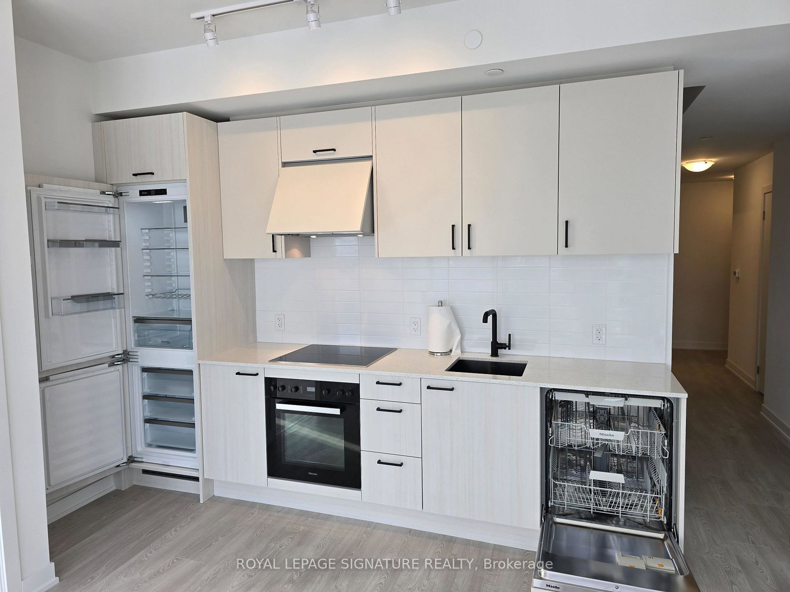 1-quarrington-lane-north-york-ontario-c12828440