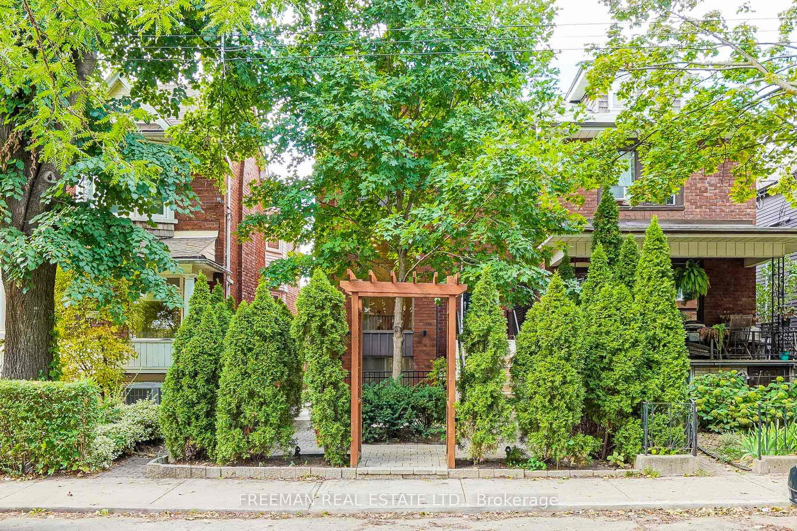 916-manning-avenue-toronto-ontario-c12828640