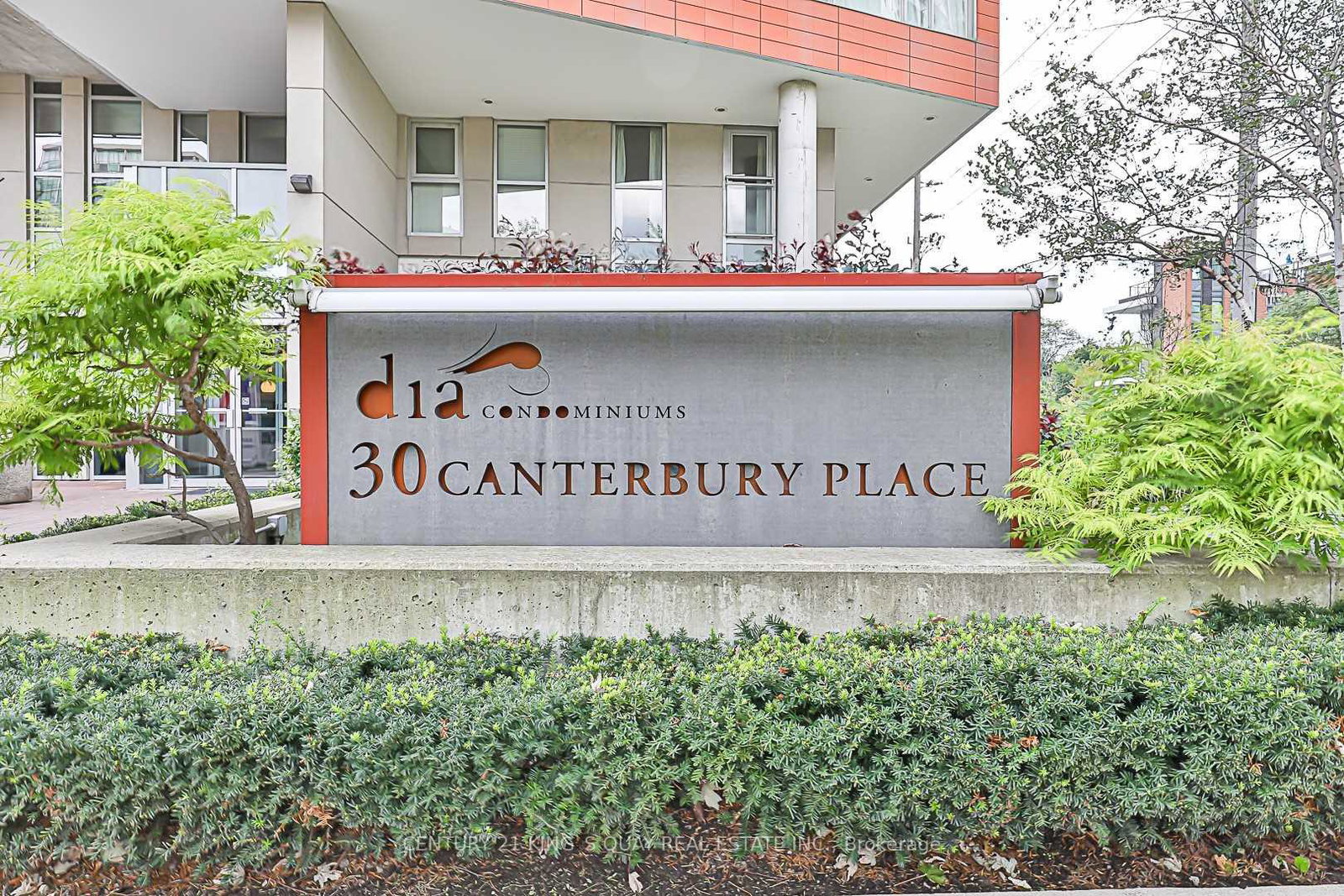 30-canterbury-place-toronto-ontario-c12828878