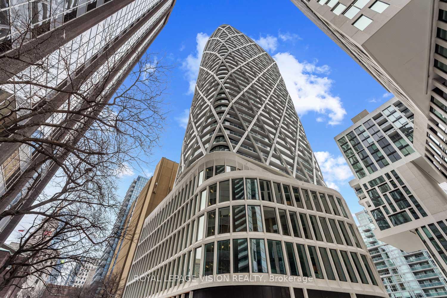 230-simcoe-street-toronto-ontario-c12828986