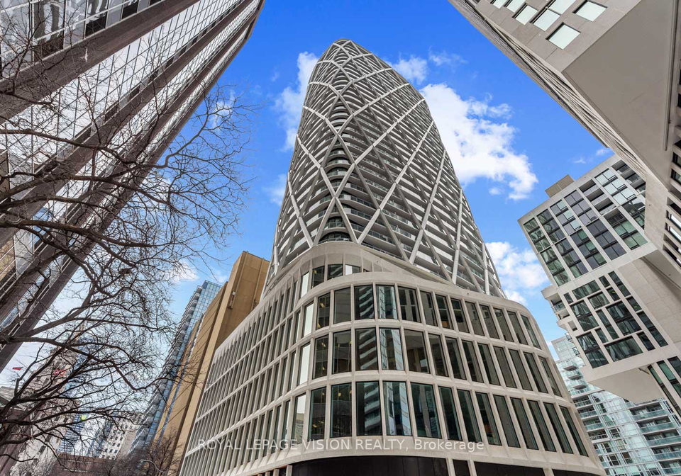 230-simcoe-street-toronto-ontario-c12828986