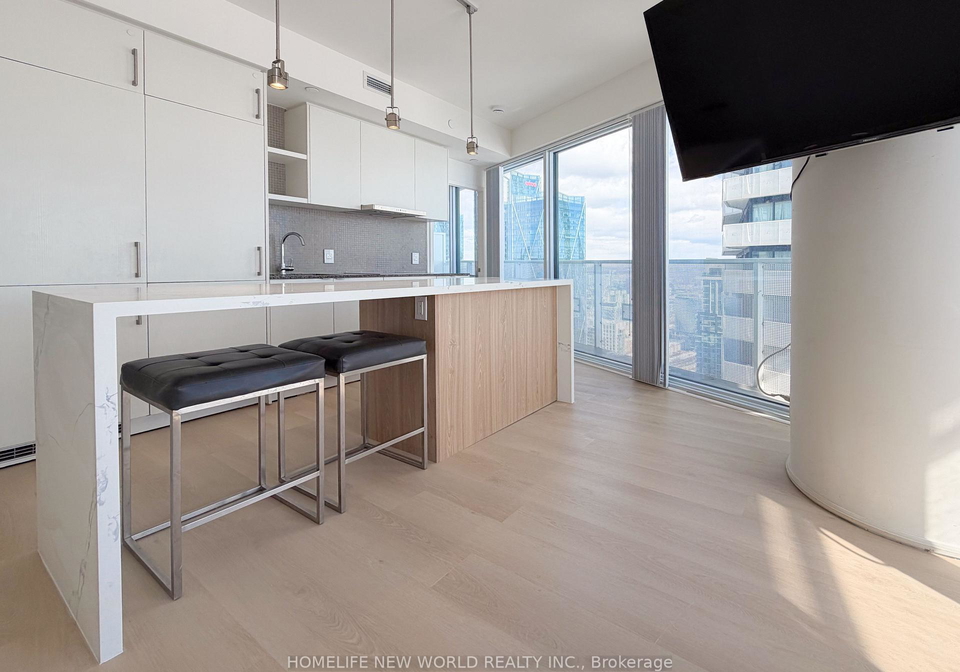 100-harbour-street-toronto-ontario-c12829374
