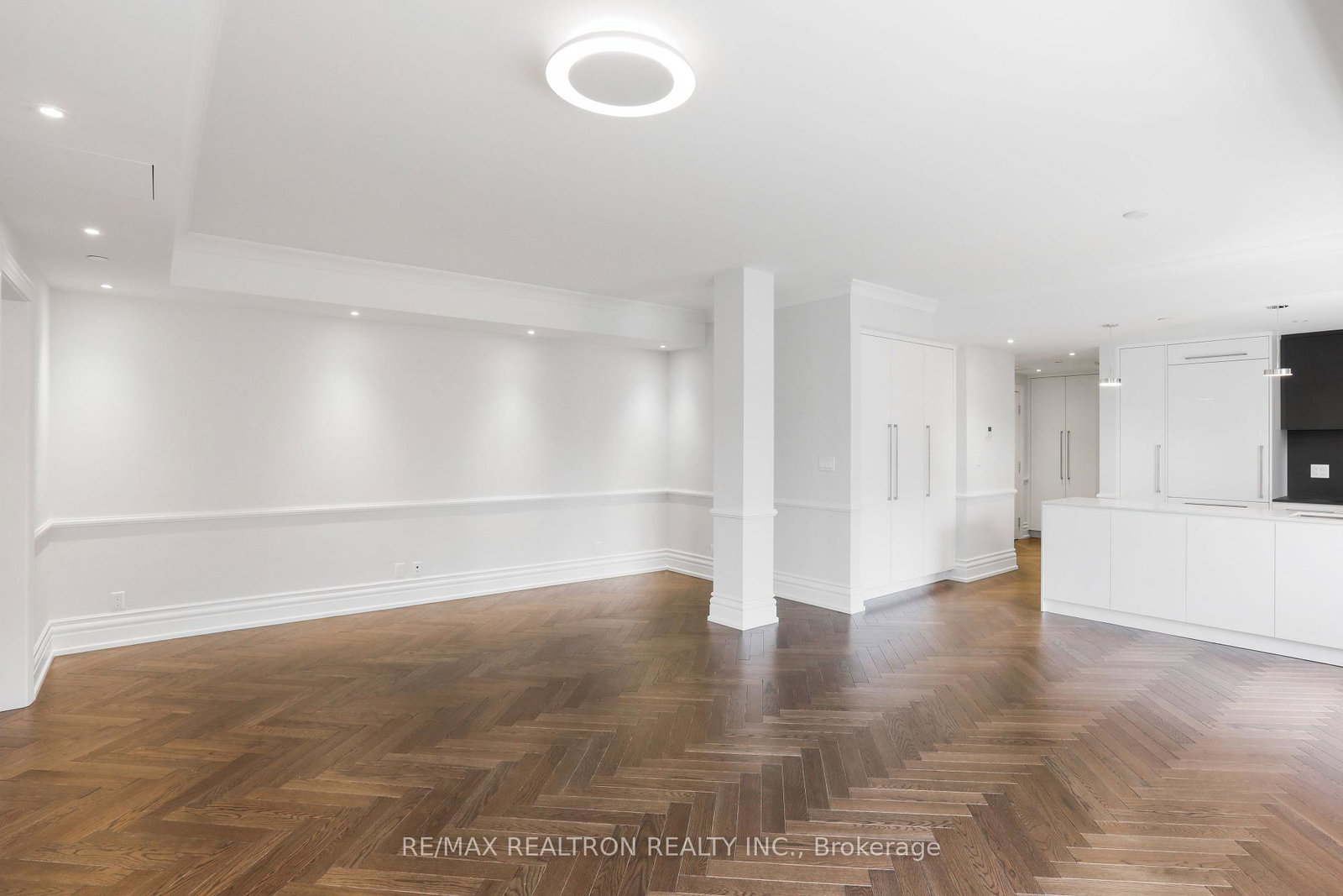 2-clarendon-avenue-toronto-ontario-c12830668