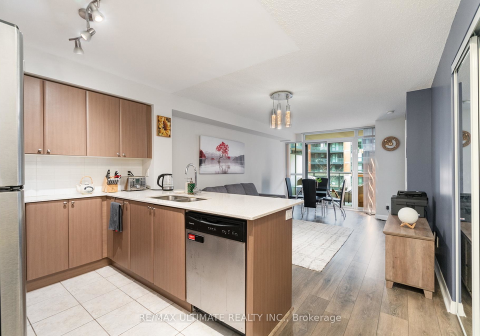 525-wilson-avenue-toronto-ontario-c12830914