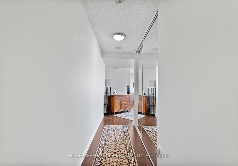 7-concorde-place-north-york-ontario-c12831068