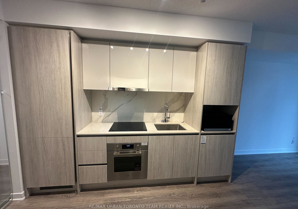 180-front-street-e-toronto-ontario-c12831202