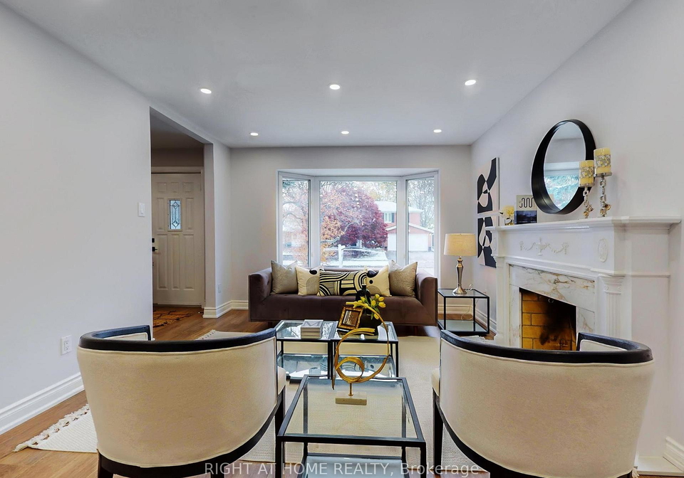 19-shaughnessy-boulevard-north-york-ontario-c12831306