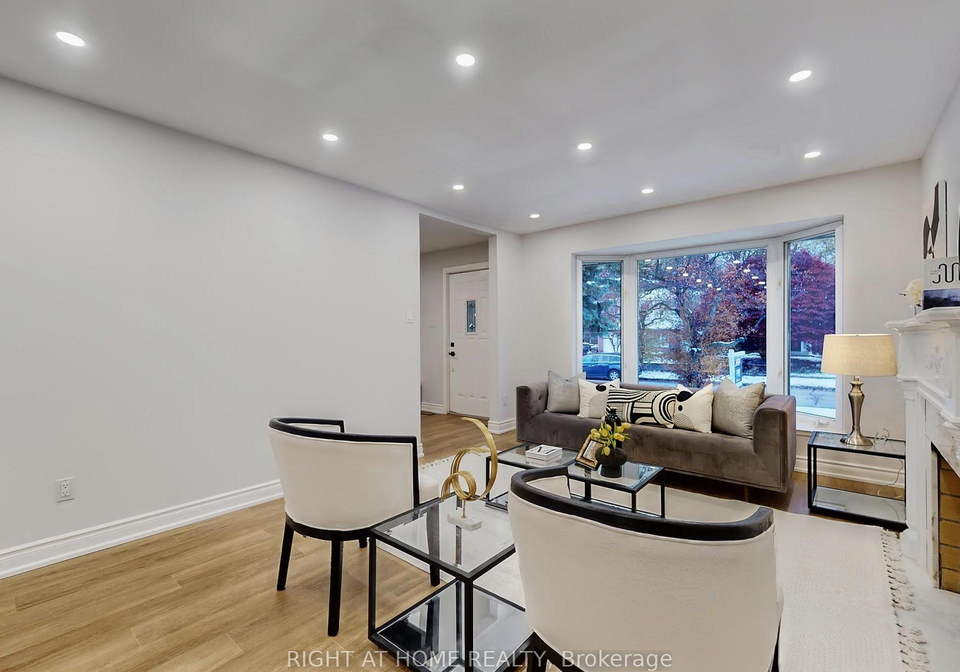 19-shaughnessy-boulevard-north-york-ontario-c12831306