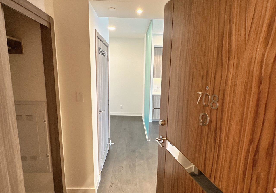 25-mcmahon-drive-north-york-ontario-c12831346