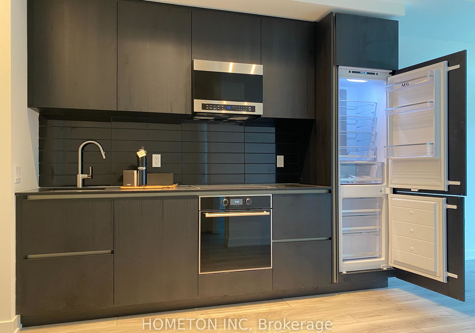 110-broadway-avenue-toronto-ontario-c12831446