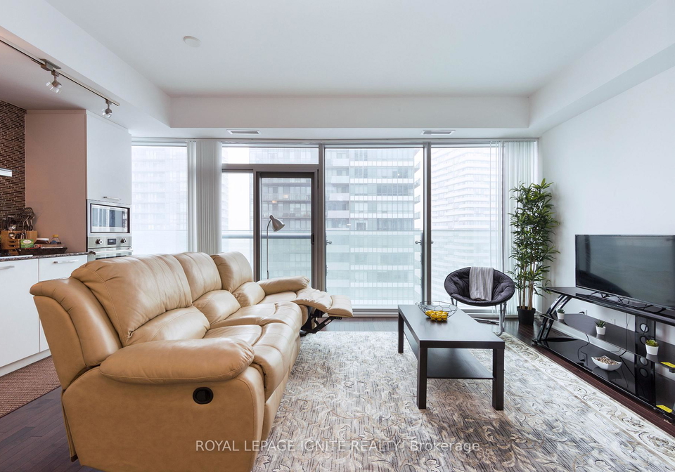 14-york-street-e-toronto-ontario-c12831470