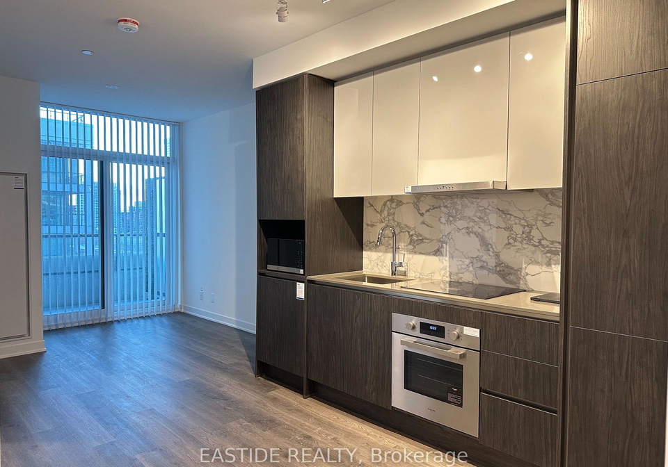 180-front-street-e-toronto-ontario-c12831640