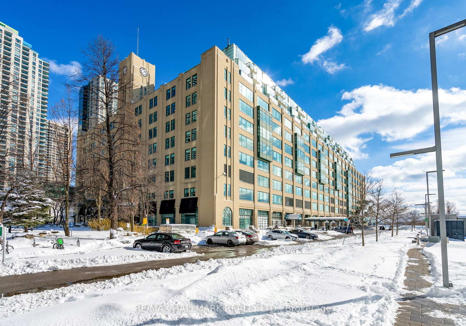 211-queens-quay-w-toronto-ontario-c12831878