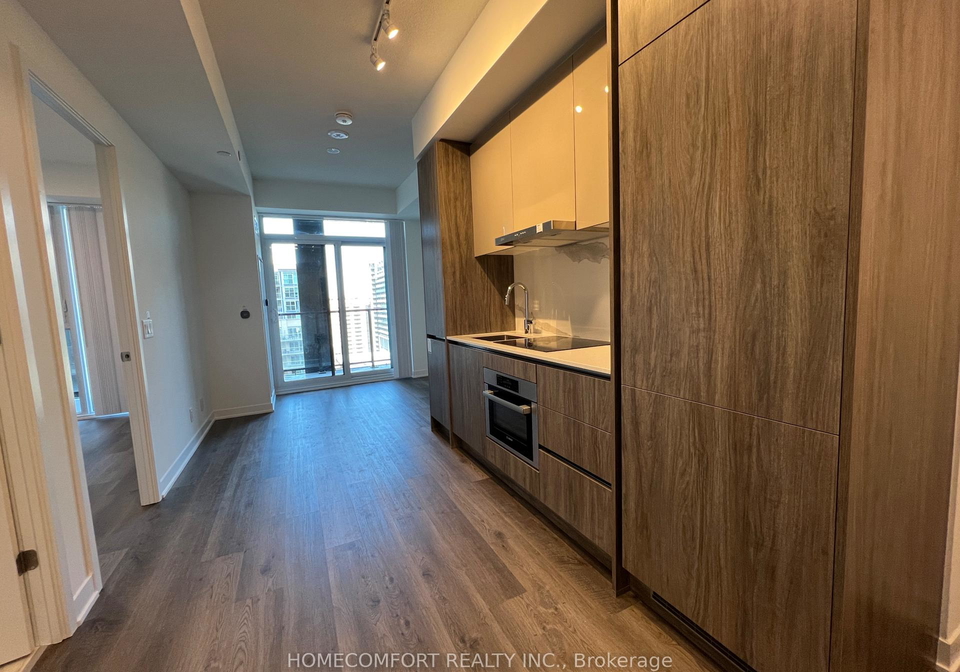 180-front-street-e-toronto-ontario-c12832058