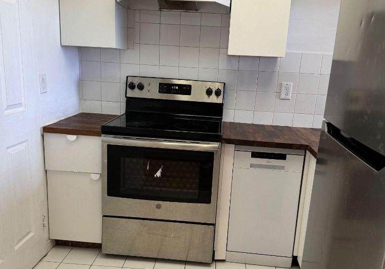 7-bishop-avenue-north-york-ontario-c12832088