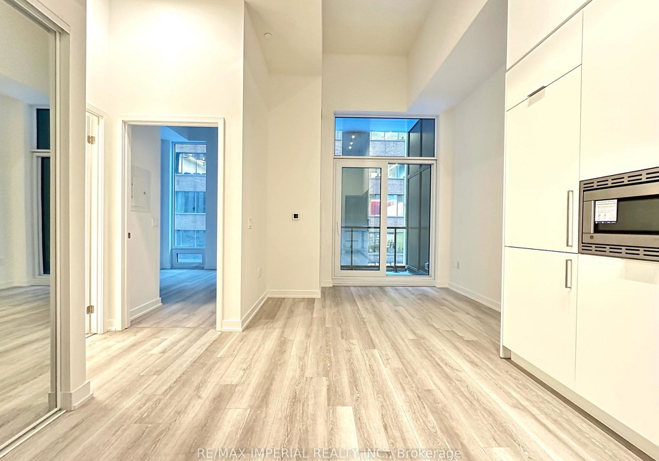 121-st-patrick-street-toronto-ontario-c12832172