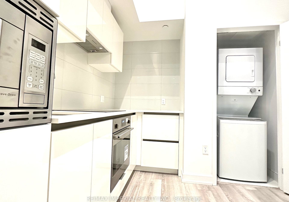 121-st-patrick-street-toronto-ontario-c12832172