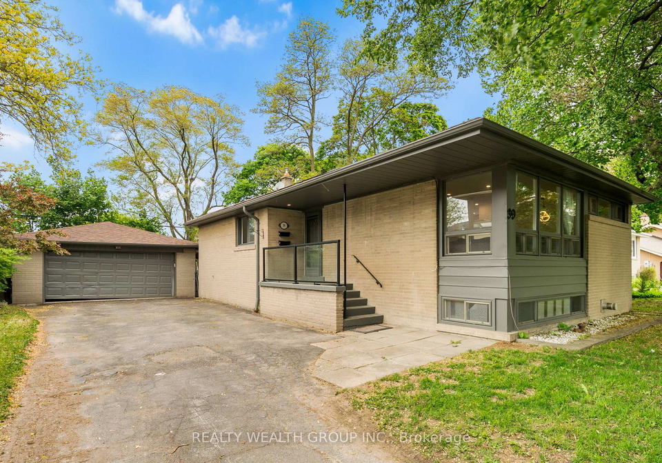 39-treadgold-crescent-north-york-ontario-c12832198