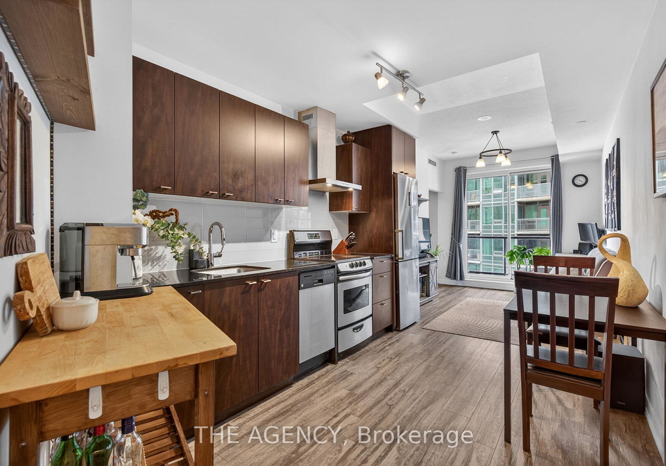 51-east-liberty-street-toronto-ontario-c12832652
