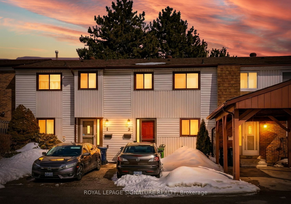 3-early-appleway-north-york-ontario-c12832776