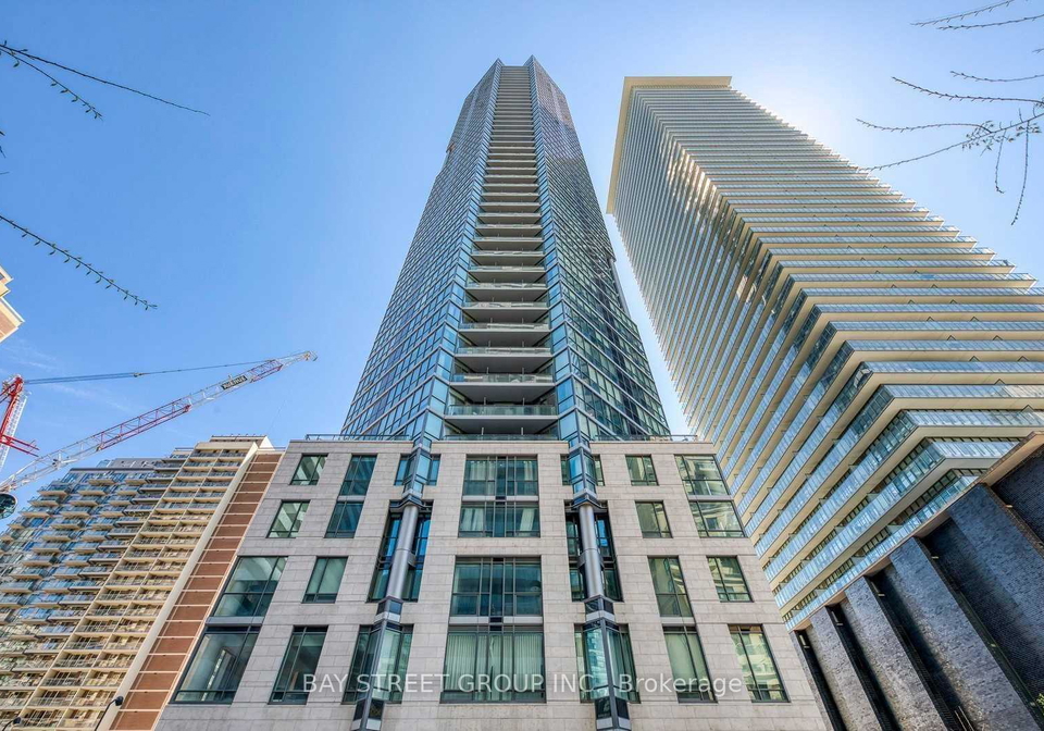 45-charles-street-e-toronto-ontario-c12832846