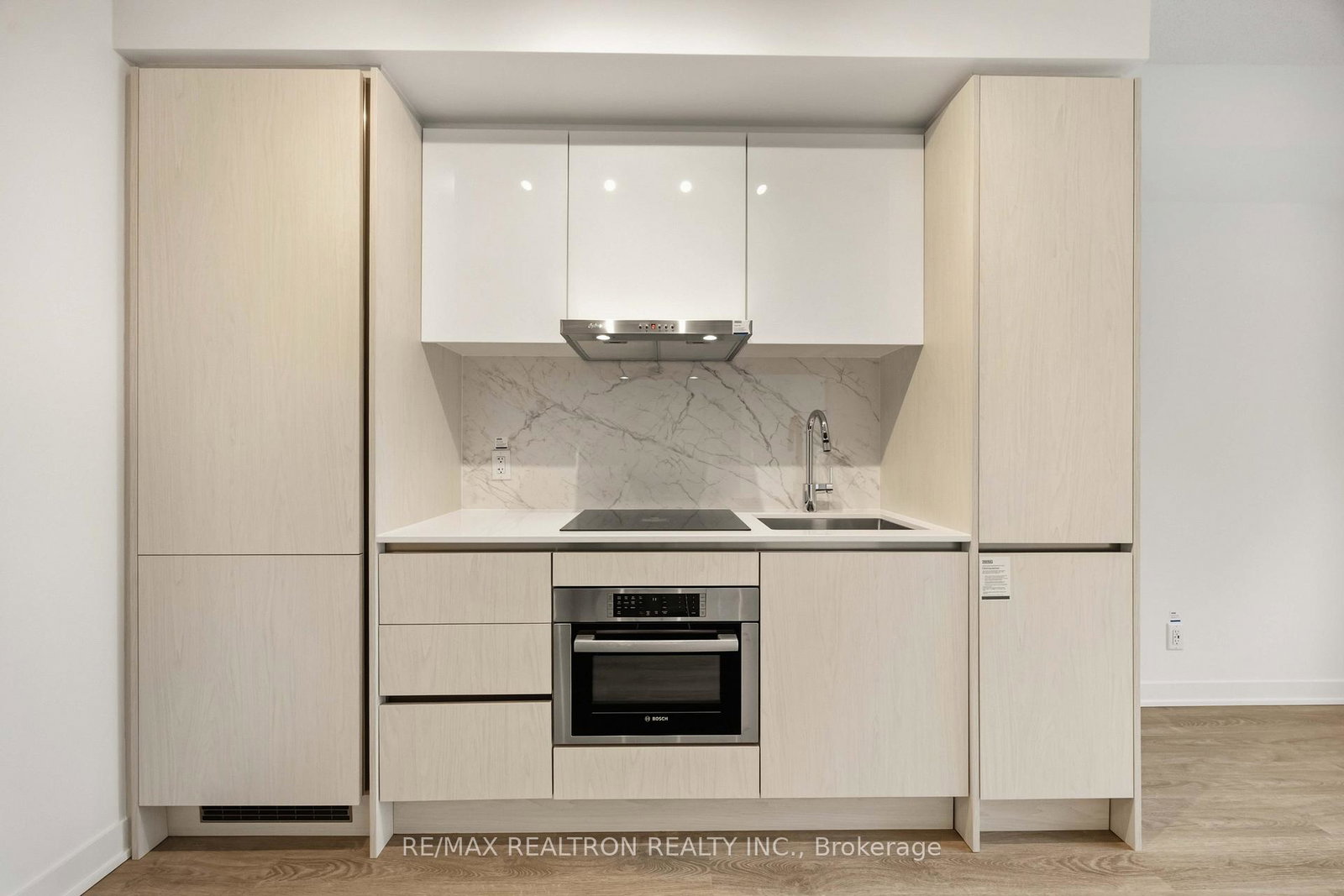 180-front-street-e-toronto-ontario-c12832984